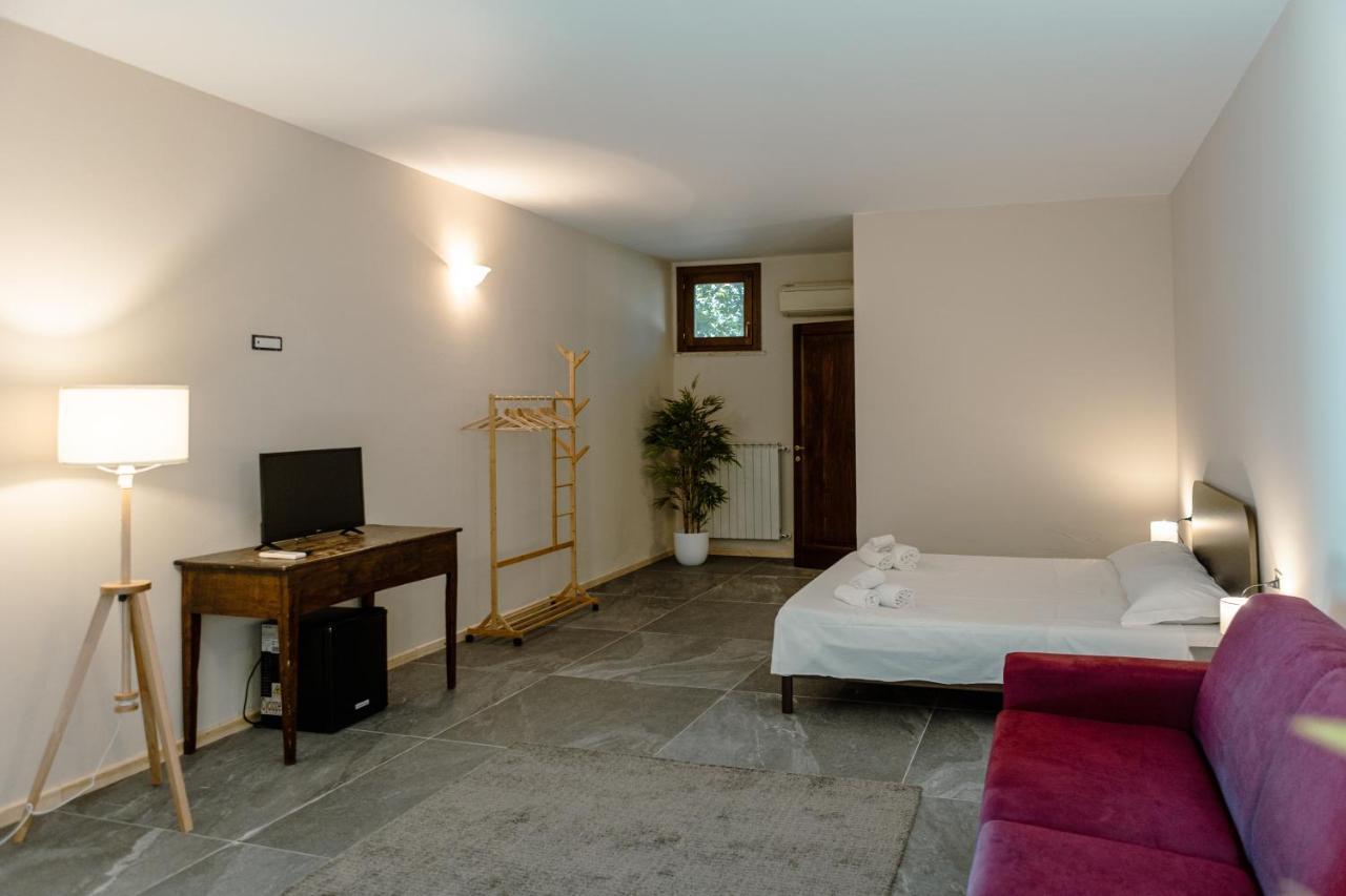 Agriturismo Cerrosughero Canino Екстер'єр фото
