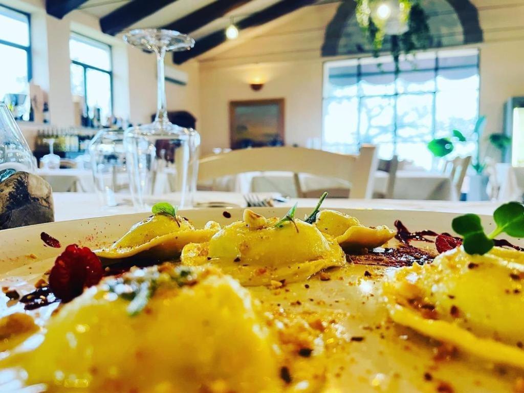 Agriturismo Cerrosughero Canino Екстер'єр фото